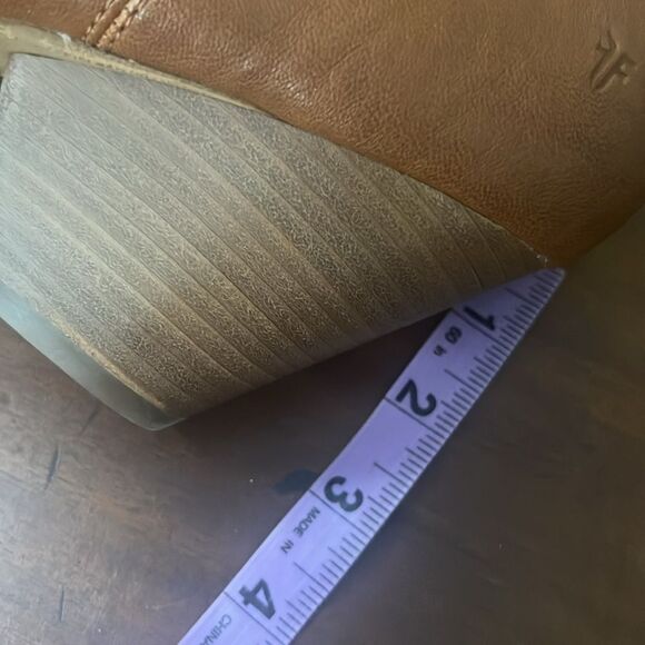 FRYE REINA LEATHER ANKLE BOOTIE SAND SIZE 10M - Picture 4 of 9